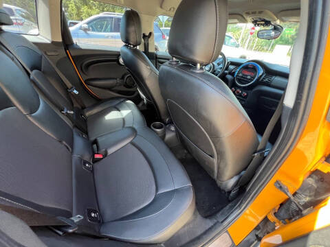 2015 MINI Hardtop 4 Door Cooper