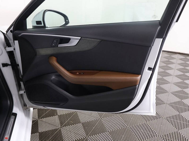 2019 Audi A4 quattro Premium Plus 45 TFSI