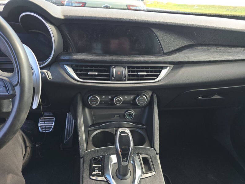 2024 Alfa Romeo Stelvio Sprint