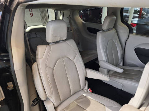 2019 Chrysler Pacifica Touring L Plus