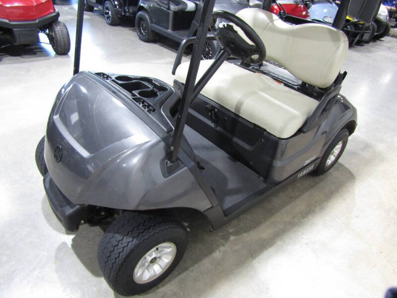 2022 Yamaha Drive 2 QUieTech Gas golf cart