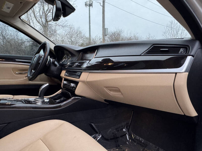 2016 BMW 5 Series 528i xDrive