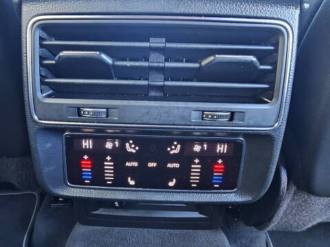 2020 Audi Q8 quattro Premium Plus 55 TFSI