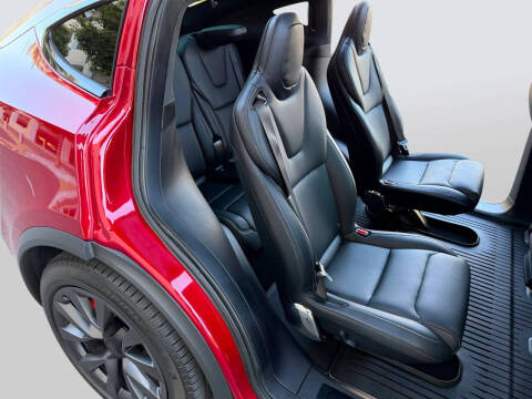 2023 Tesla Model X Plaid