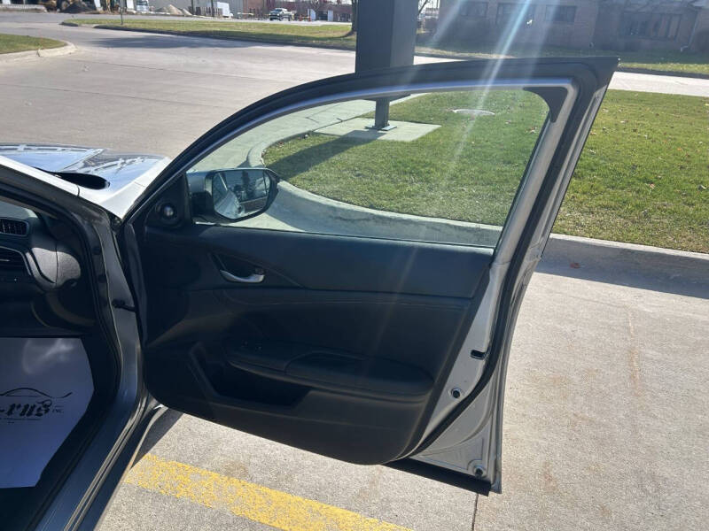 2019 Honda Insight Touring