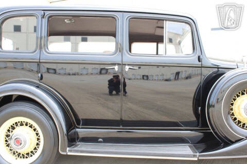 1934 Packard 1100