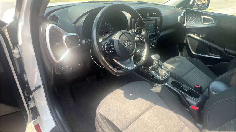 2021 Kia Soul GT-Line