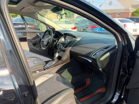 2017 Ford Focus Titanium