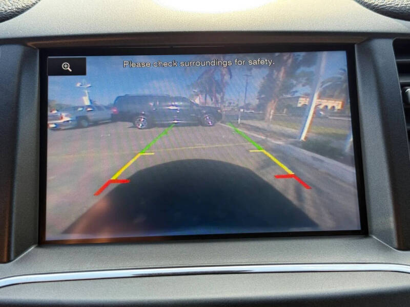 2013 Lincoln MKS