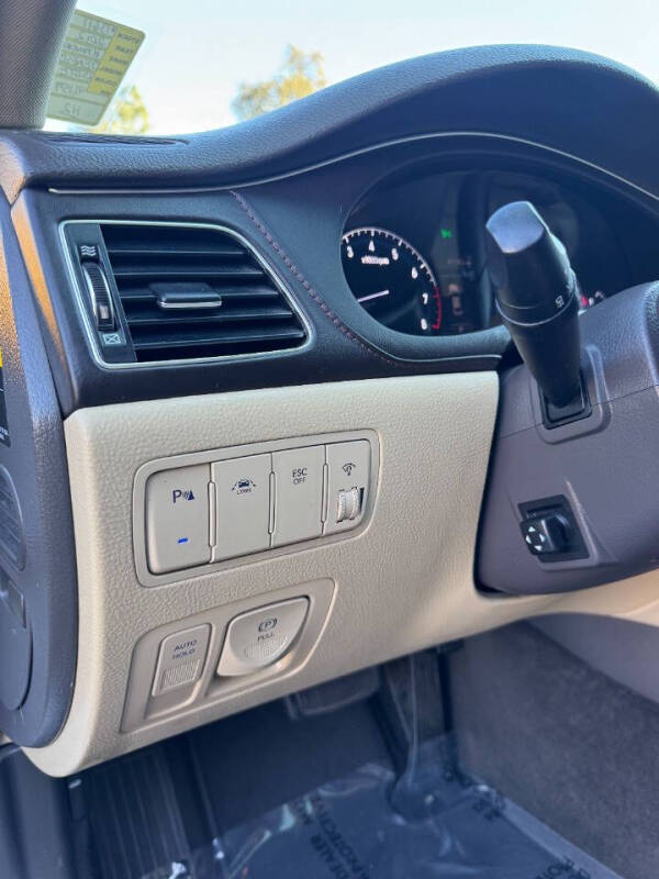 2012 Hyundai Genesis 3.8L V6