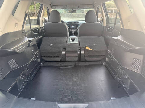 2017 Nissan Rogue SV