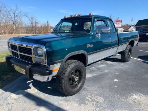 1993 Dodge RAM 250 for sale at HILLS AUTO LLC in Henryville IN