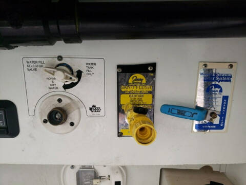 1999 Freightliner XC Chassis