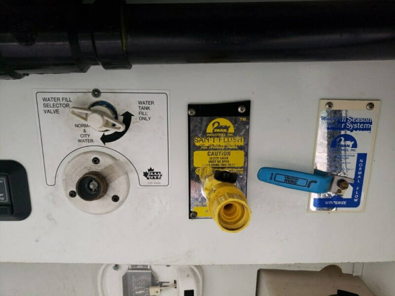 1999 Freightliner XC Chassis