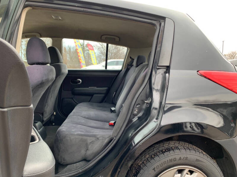 2008 Nissan Versa 1.8 S