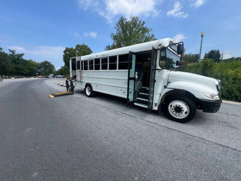 2018 International 24 passenger Shuttle Bus
