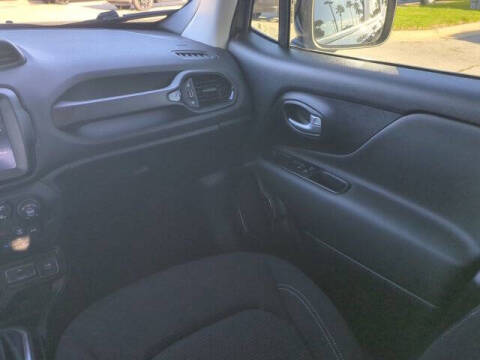 2023 Jeep Renegade Altitude