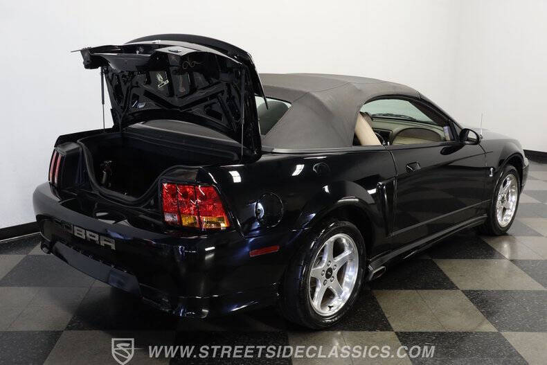 2001 Ford Mustang SVT Cobra