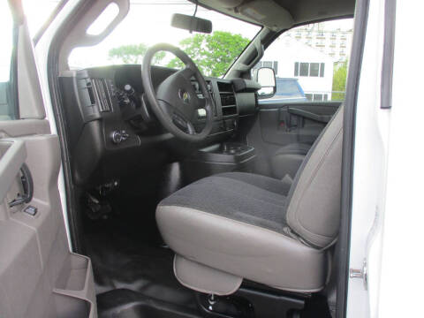 2018 Chevrolet Express 2500