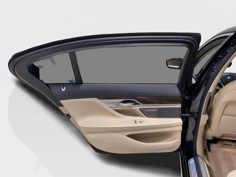 2018 BMW 7 Series 740i