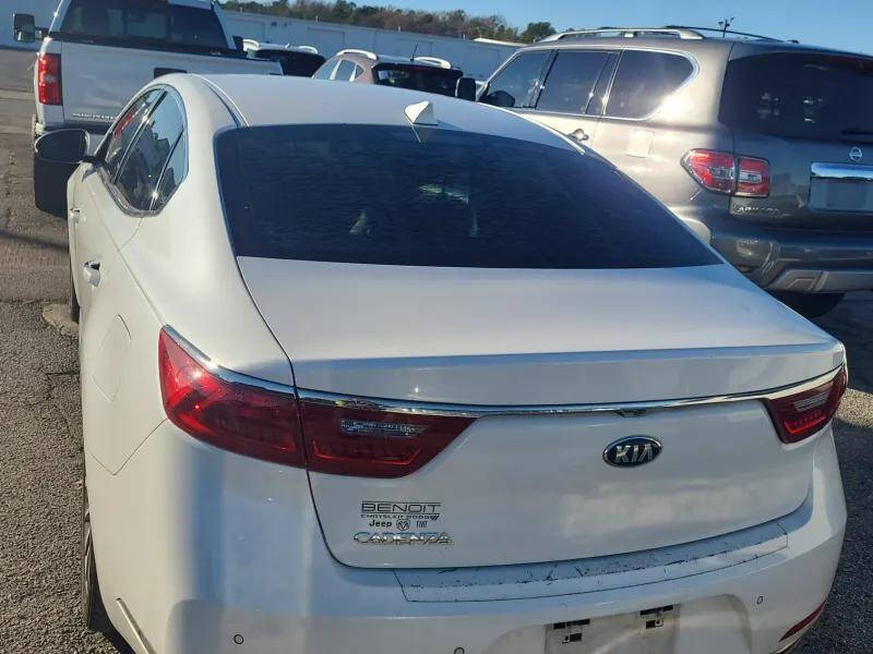 2017 Kia Cadenza Premium