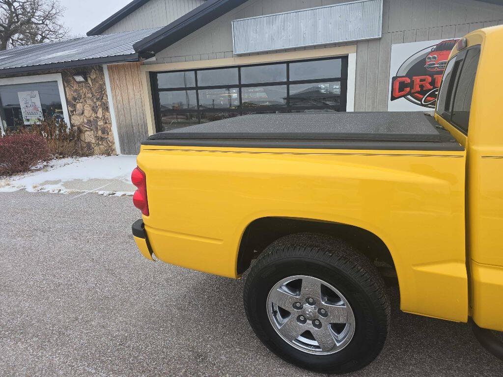 2006 Dodge Dakota 13