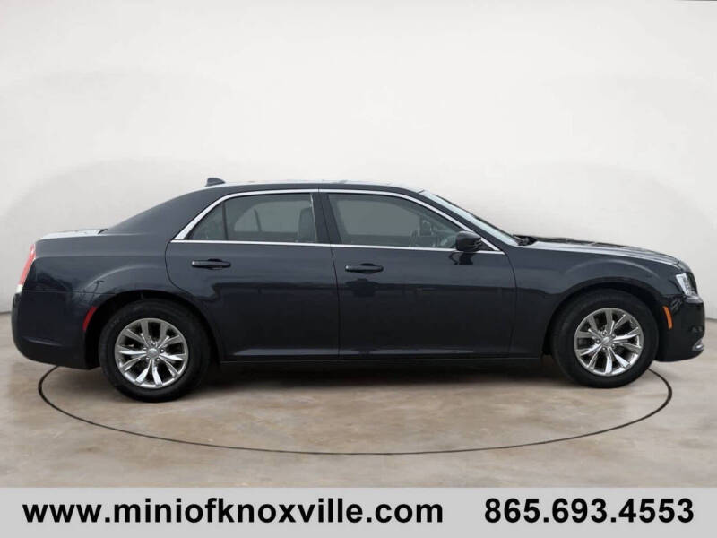 2015 Chrysler 300 Limited