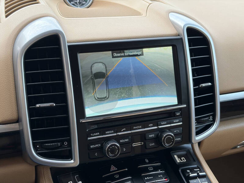 2012 Porsche Cayenne