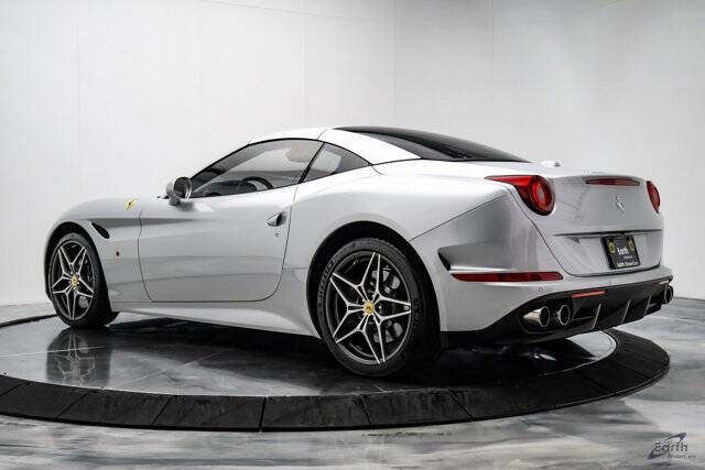 2016 Ferrari California T