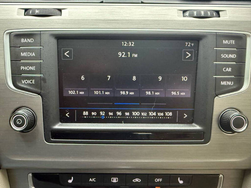 2017 Volkswagen Golf