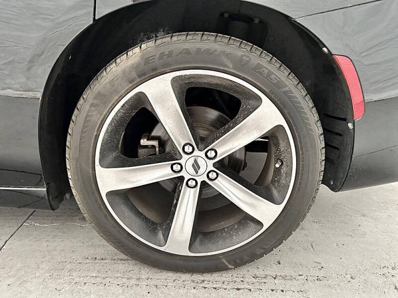 2017 Dodge Charger SE