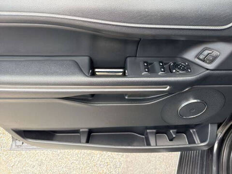 2023 Ford Expedition MAX XLT