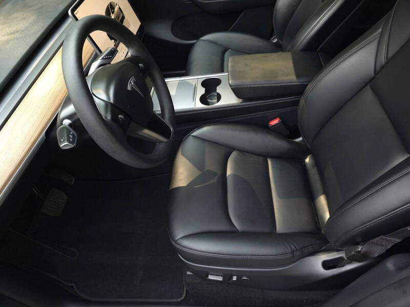 2025 Tesla Model Y Long Range