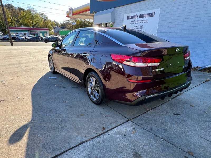 2020 Kia Optima LX photo 4