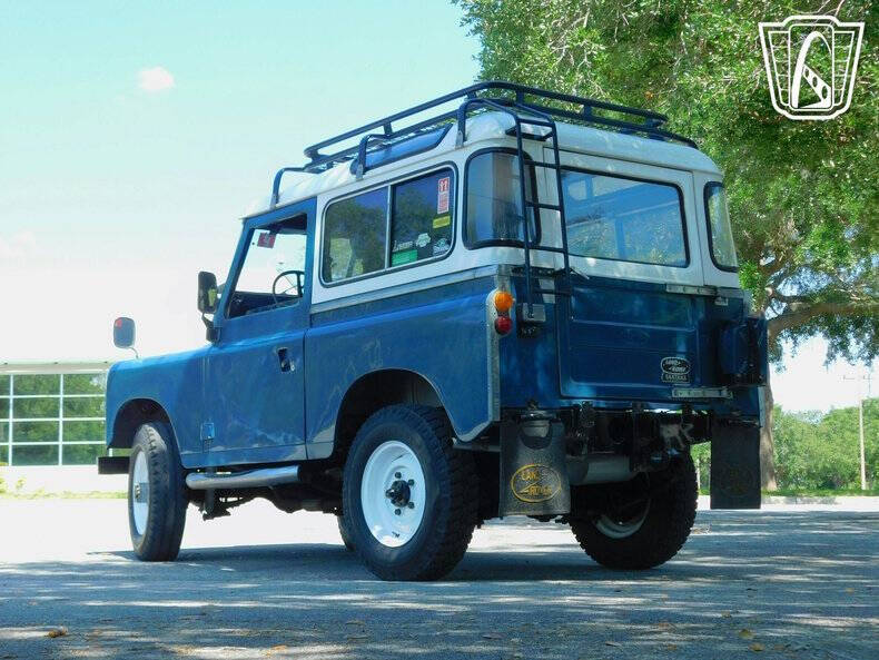 1972 Land Rover Santana