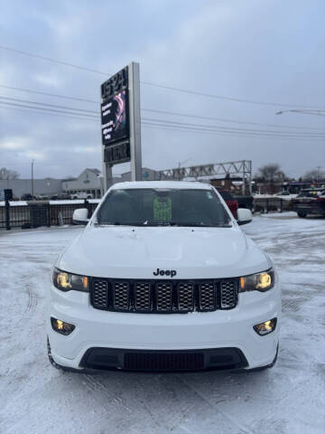 2017 Jeep Grand Cherokee Laredo