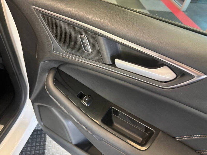 2018 Ford Edge Sport