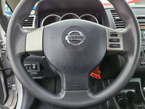 2012 Nissan Versa 1.8 S