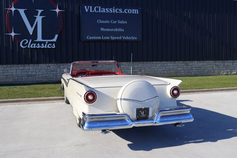 1957 Ford Fairlane