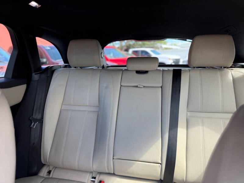 2018 Land Rover Range Rover Velar P250 R-Dynamic SE