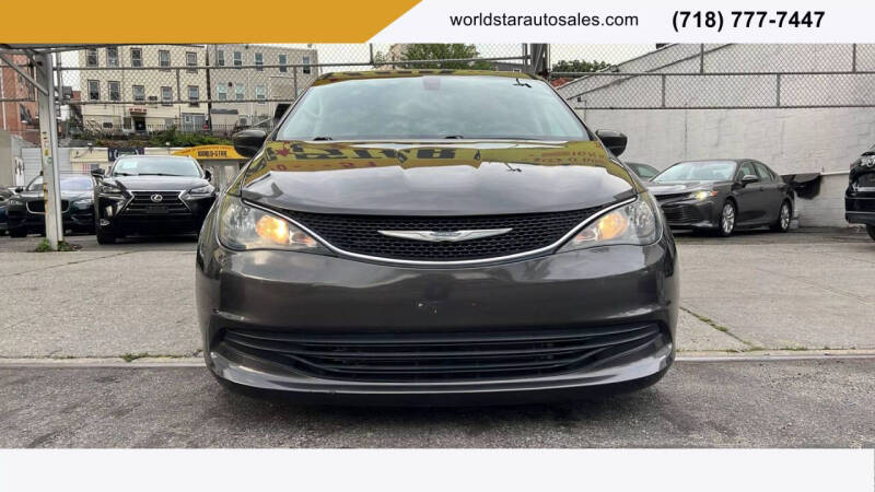 2017 Chrysler Pacifica LX