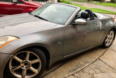 2004 Nissan 350Z for sale at RnW Autos in Corpus Christi TX