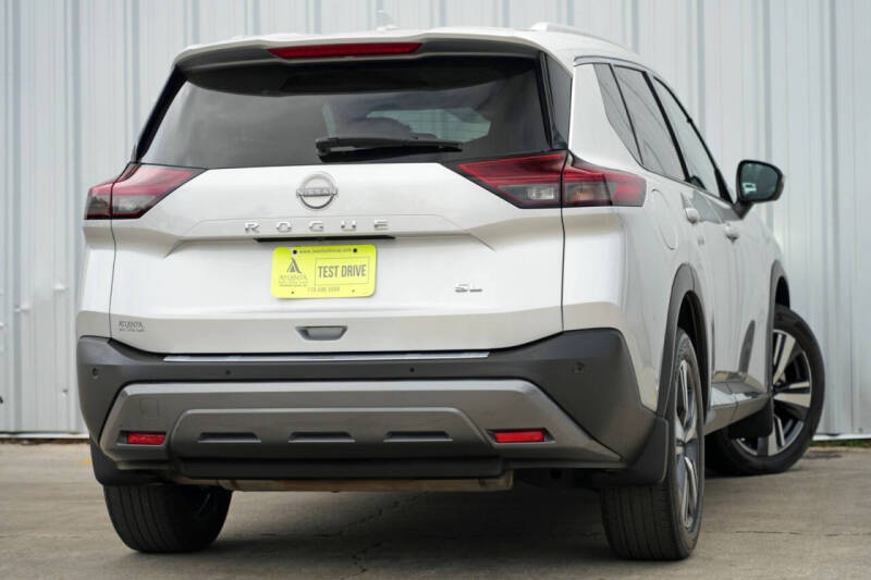 2023 Nissan Rogue SL