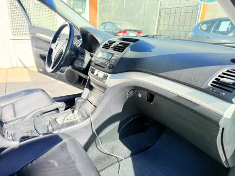 2004 Acura TSX