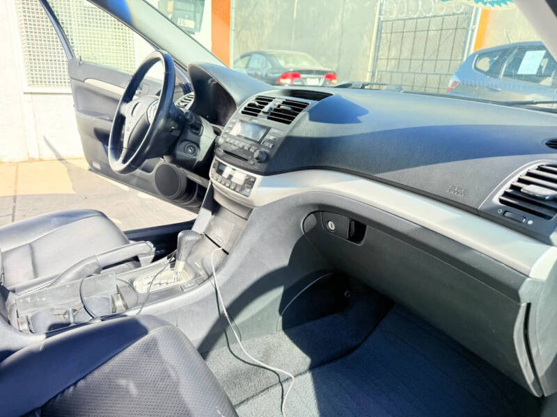 2004 Acura TSX