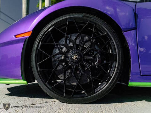 2024 Lamborghini Huracan STO