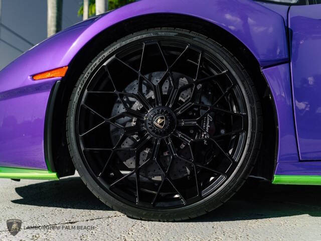 2024 Lamborghini Huracan STO