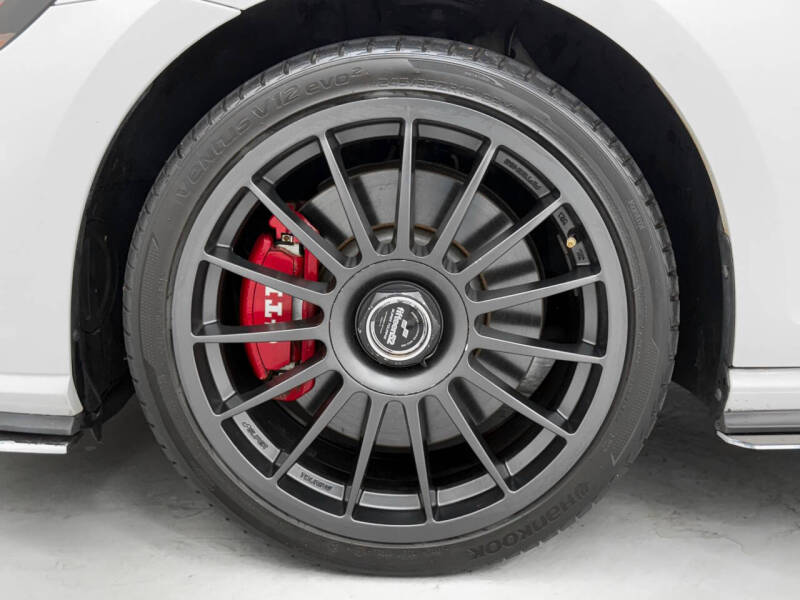 2019 Volkswagen Golf GTI SE