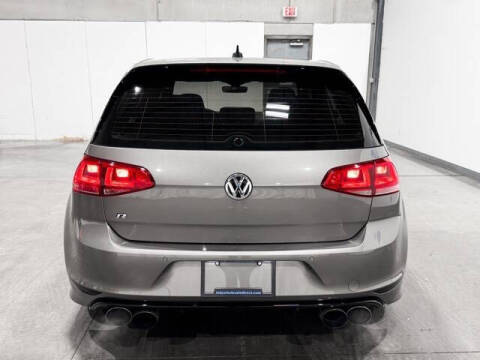 2017 Volkswagen Golf R 4Motion