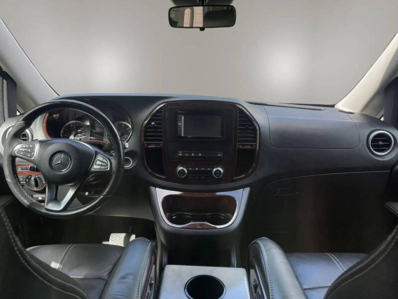 2017 Mercedes-Benz Metris